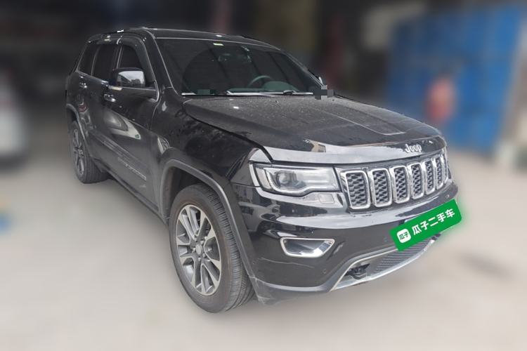 Used Jeep Grand Cherokee 2017 3.0L Elite Navigation Edition Front Right 45 Deg