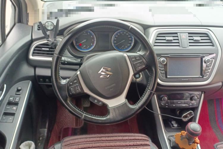 Used Suzuki S-Cross 2014 1.6L Manual Two-Wheel Drive Elite Model Steering Wheel