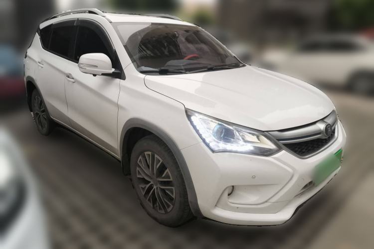Used BYD Song New Energy 2017 Song DM 1.5TID All-Wheel Drive Prestige Model Front Right 45 Deg