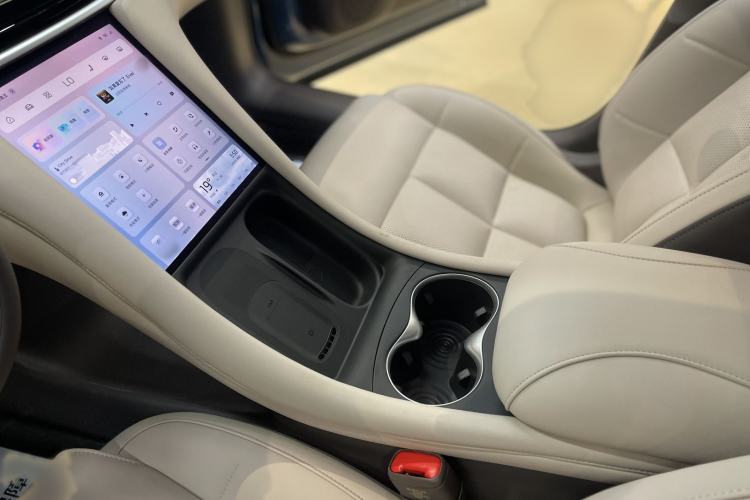 Used IM L6 2024 Max Standard Edition Interior 3