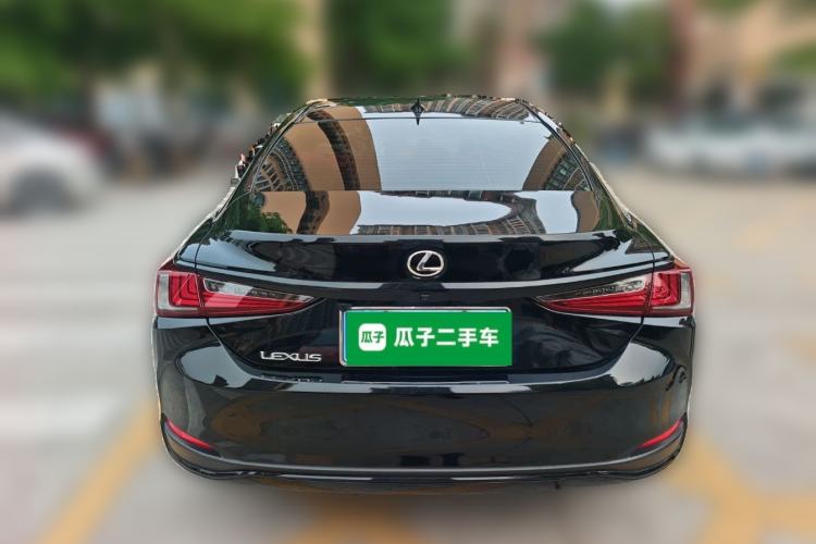 Used Lexus ES 2020 200 Excellence Edition
