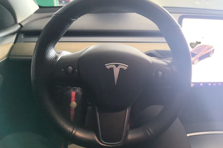 Used Tesla Model Y 2022 Revised Version Rear-Wheel Drive Steering Wheel