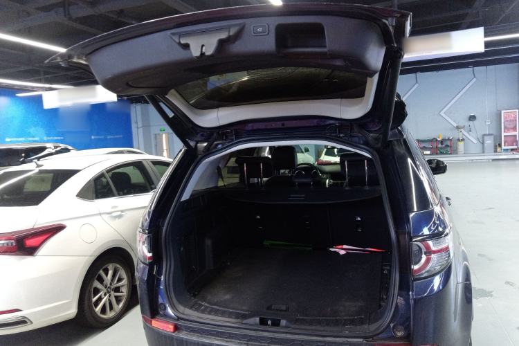 Used Land Rover Discovery Sport 2017 2.0T SE Trunk