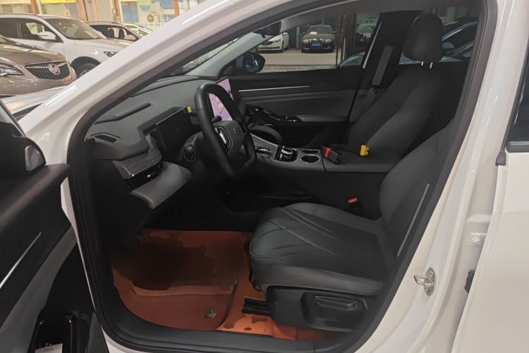 Used Geely Galaxy L6 2025 EM-i 60km Launch Edition Driver Seat