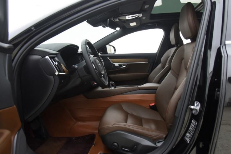 Used Volvo S90 2024 B5 Zhiyi Luxury Edition