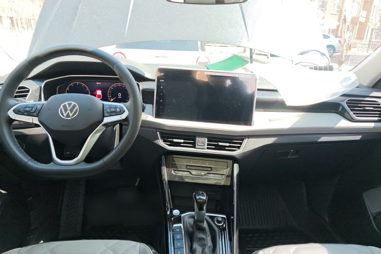 Used Volkswagen Tayron 2024 300TSI Two-Wheel-Drive Luxury Plus Advanced Version