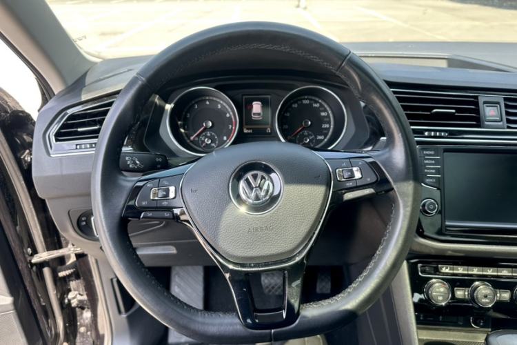 Used Volkswagen Tiguan L 2018 Revised 330TSI Automatic Two-Wheel Drive Flagship Edition
