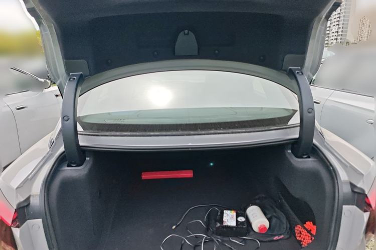 Used Hongqi EH7 2024 690 Pro Trunk