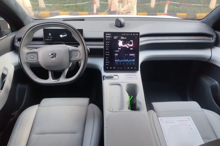 Used Nio ES6 2024 75 kWh
