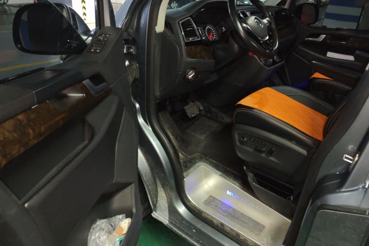 Used Volkswagen Multivan 2018 2.0 TSI 4x4 Prestige Edition 7-Seater
