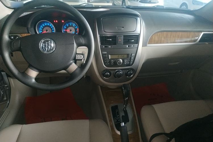 Used Buick Excelle 2015 1.5L Automatic Classic Model Center Console