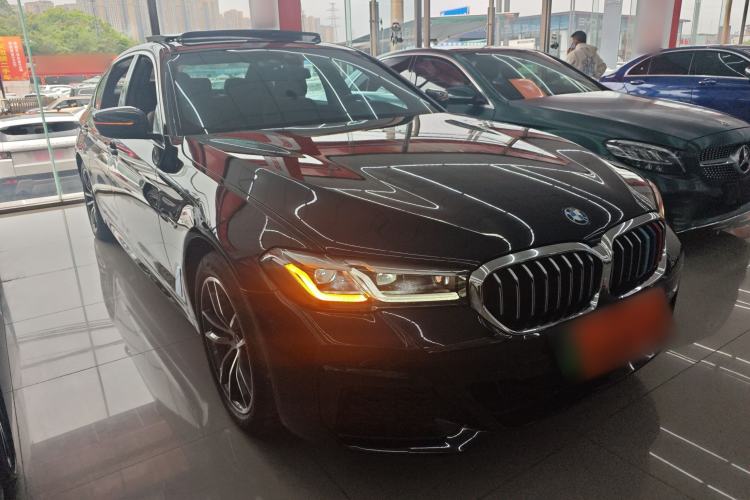 Used BMW 5 Series New Energy 2021 535Le Pioneer Edition M Sport Package Front Right 45 Deg