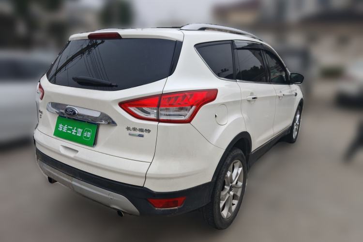 Used Ford Kuga 2015 2.0L GTDi Four-Wheel-Drive Sport Model