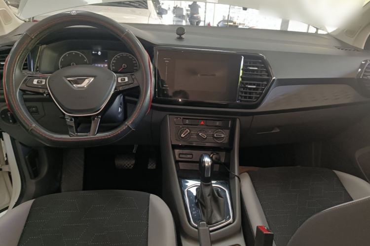 Used Jetta VS5 2020 280TSI Automatic "Thirty and Standing Tall" Edition
