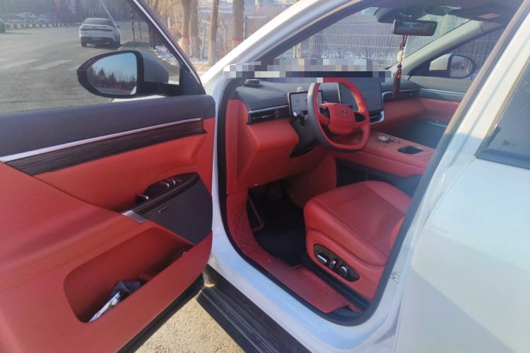 Used Dongfeng eπ eπ008 2024 210Max Range-Extended Version 6 Seats
