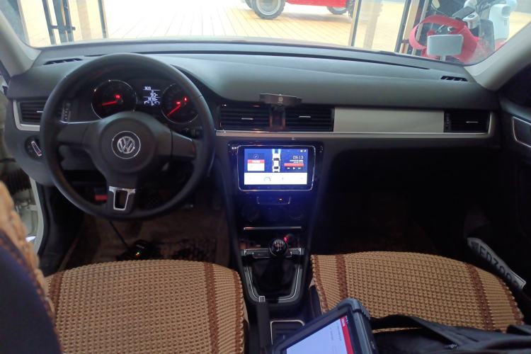 Used Volkswagen Bora 2015 Value Edition 1.6L Manual Fashionable Style
