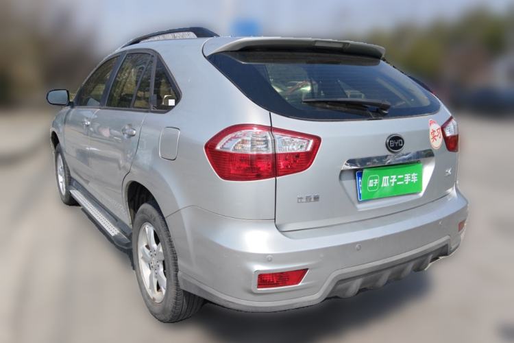 Used BYD S6 2012 2.0L Manual Luxury Version
