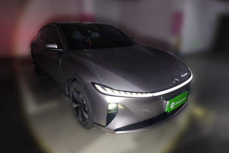 Used CHANGAN NEVO A07 2025 Blue Whale Range-Extending Model 140 Elite Version
