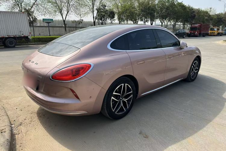 Used ORA Lightning Cat 2022 555 km Luxury Edition