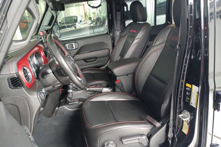 Used Jeep Wrangler 2021 2.0T Robin Hood Four-Door Edition Left Front Seat