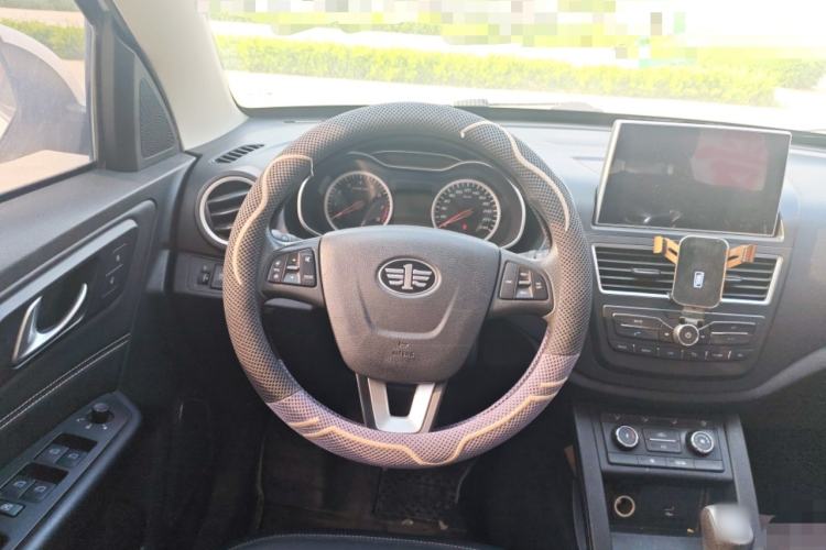 Used Bestune X40 2017 1.6L Manual Prestige Edition Steering Wheel