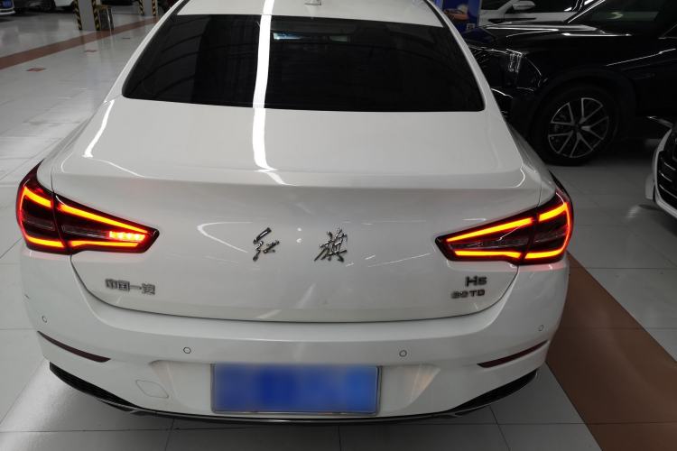 Used Hongqi H5 2022 Classic Model Facelift 1.5T DCT Qiyun Edition Rear