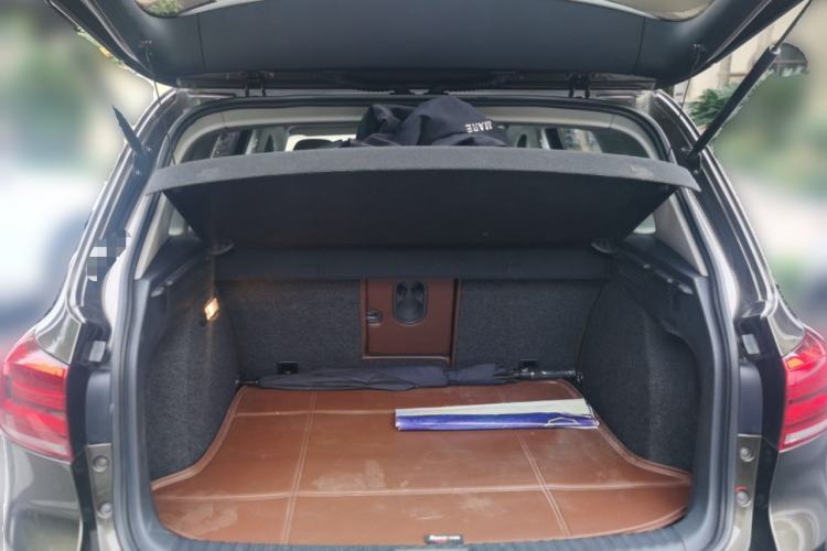 Used Volkswagen Tiguan 2013 1.8 TSI Automatic All-Wheel Drive Luxury Model Trunk