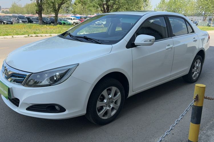 Used BYD e5 2016 300 Luxury Edition