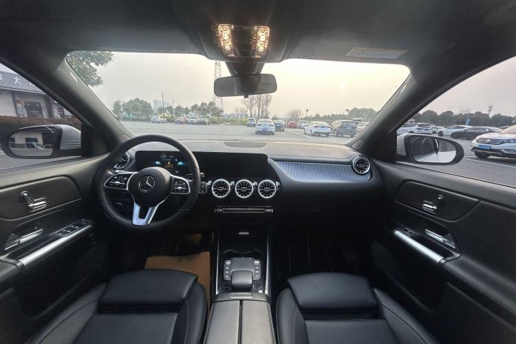 Used Mercedes-Benz GLA 2022 GLA 200 Interior 2