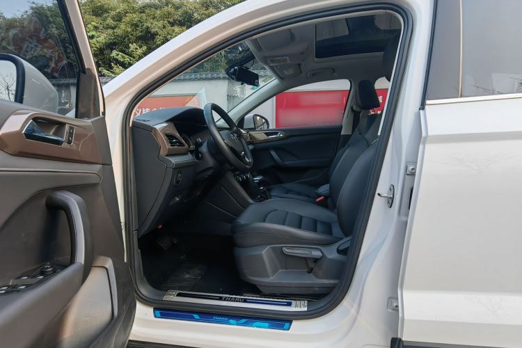 Used Volkswagen Tharu 2020 280TSI Two-Wheel Drive Comfort Edition China VI Standard Interior 2