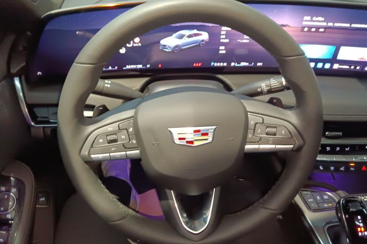 Used Cadillac CT5 2025 28T Track Performance Edition Steering Wheel