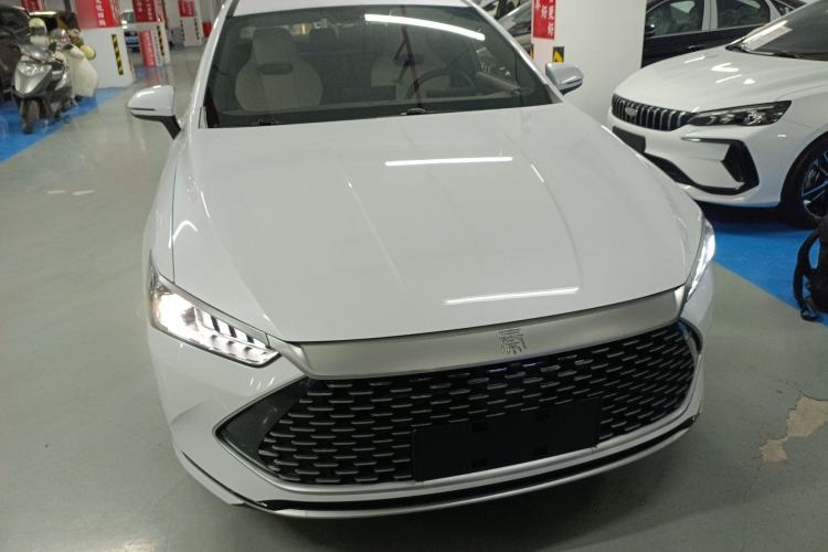 Used BYD Qin PLUS 2023 Champion Edition DM-i 55KM Leading Model Front
