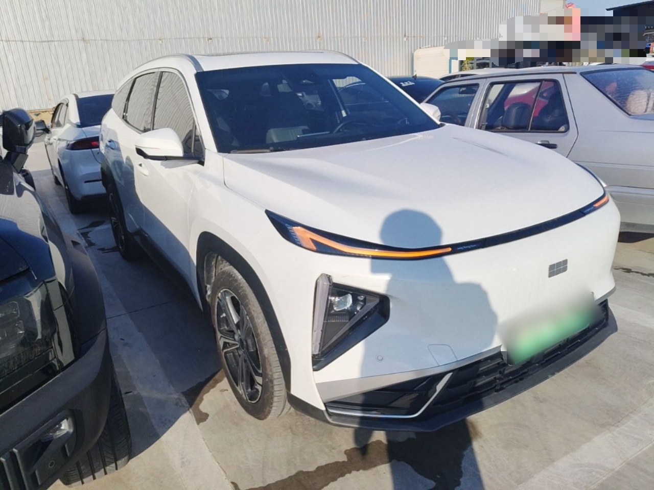 Geely Galaxy L7 2025 EM-i 115km Exploration+ Edition — снимка 3