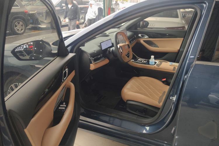 Used Geely Galaxy A7 2025 Model EM-i 150km Starship Edition Driver Seat