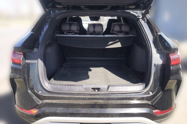 Used BYD Song PLUS New Energy 2025 DM-i 112KM Prestige Model Trunk