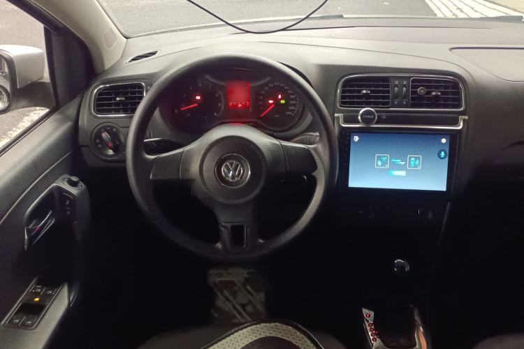 Used Volkswagen Polo 2013 1.4L Automatic Comfort Edition Steering Wheel