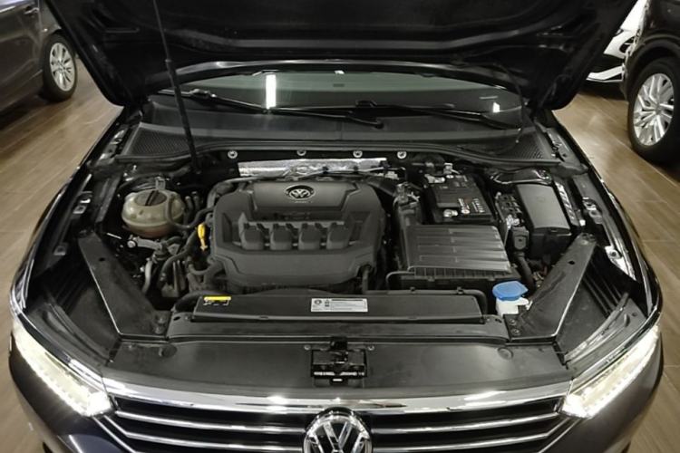 Used Volkswagen Magotan 2019 330TSI DSG Luxury Version China VI Standard