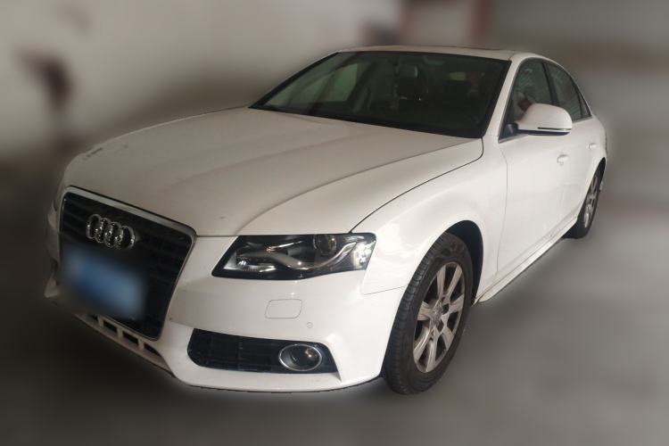 Used Audi A4L 2012 2.0 TFSI automatic Comfort trim level