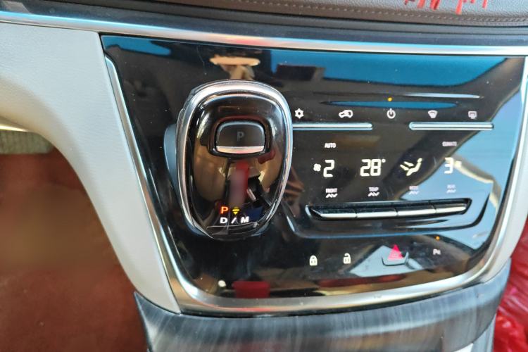 Used Buick GL8 2021 Land Cruiser Executive Class 652T Luxury Model