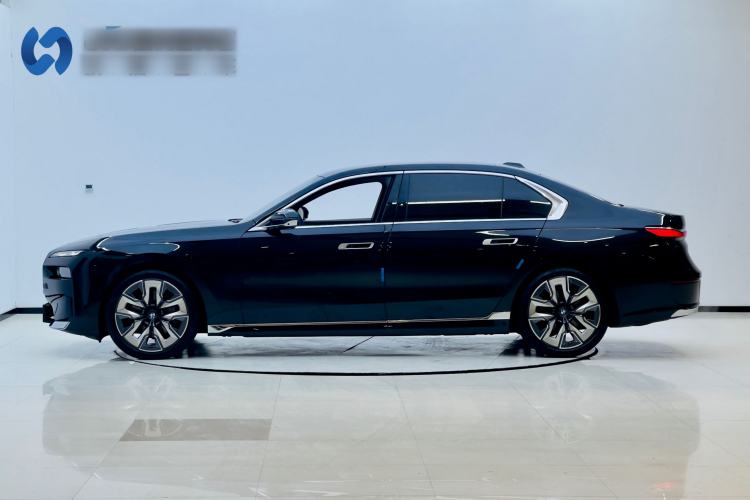 Used BMW 7 Series 2023 Updated 740Li Luxury Package Premium Edition