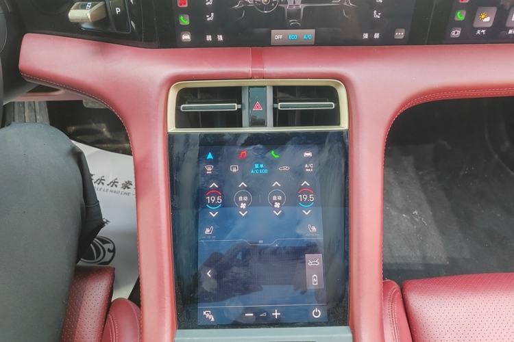 Used Porsche Taycan 2022-Year Updated Taycan