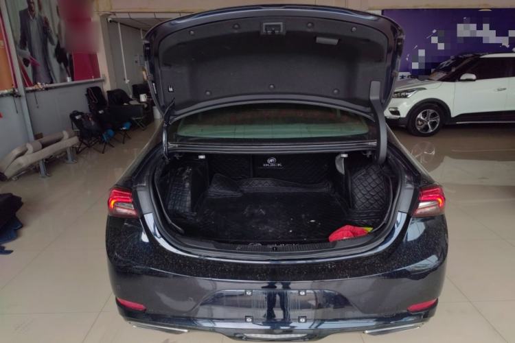 Used Buick LaCrosse 2019 28T Luxury Version Trunk