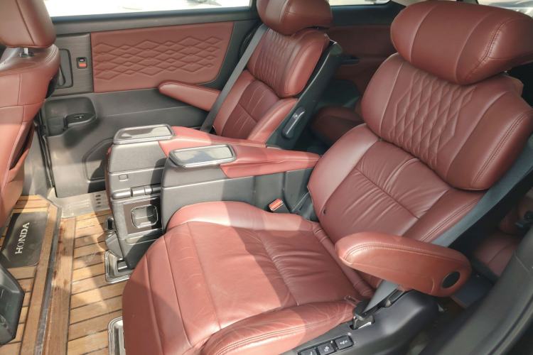 Used Honda Elysion 2022 2.0L eHEV Prestige Edition