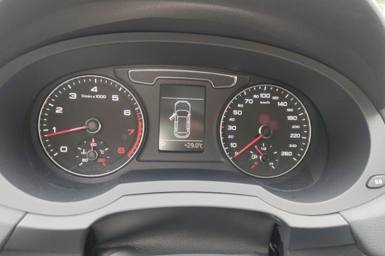 Used Audi Q3 2016 35 TFSI Fashion Model Instrument Cluster