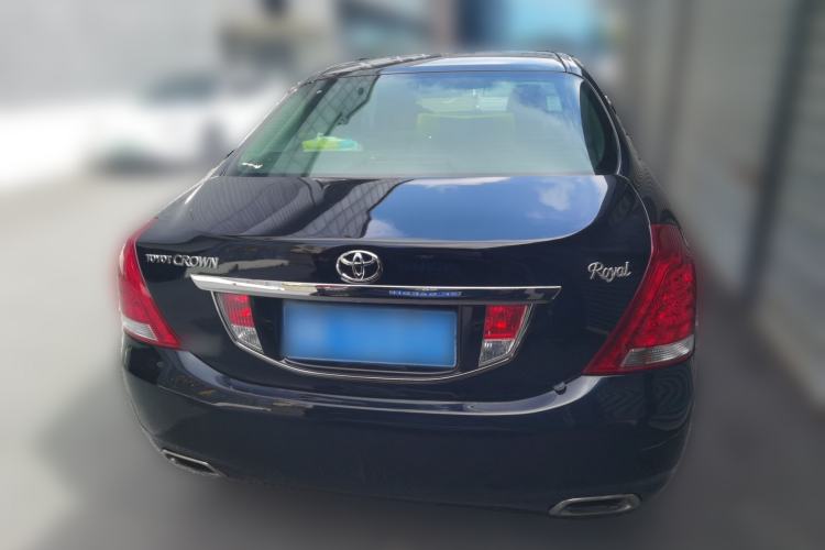 Used Toyota Crown 2010 2.5L Royal Leather Navigation Edition
