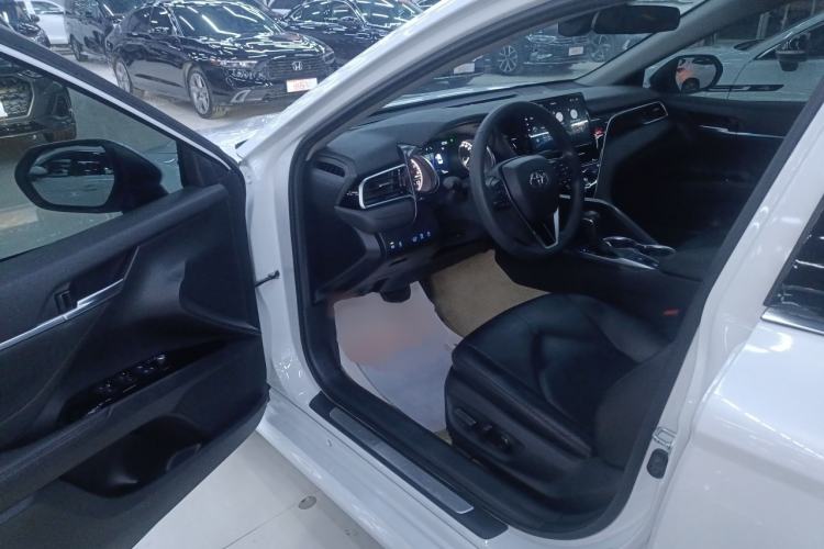 Used Toyota Camry 2021 2.0G Luxury Edition