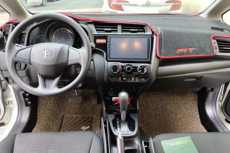 Used Honda Fit 2016 1.5L LXS CVT Comfort Sunroof Version Center Console