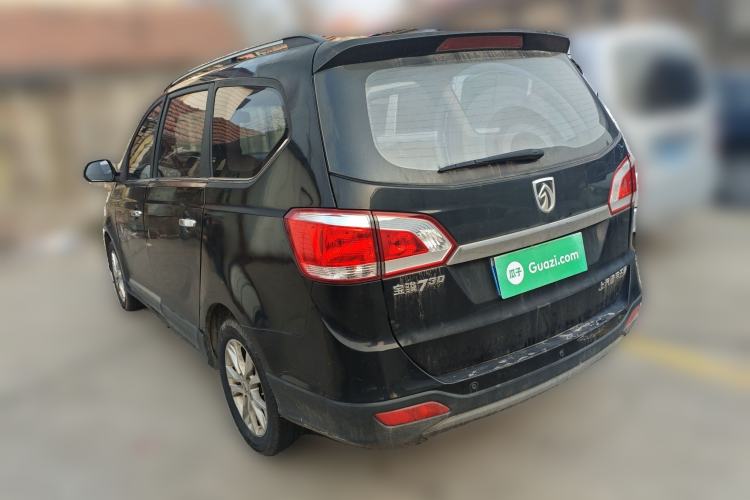 Used Baojun 730 2014 1.5L manual Comfort ESP version 7 seats
