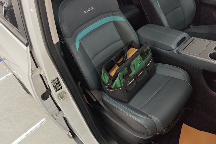 Used AION Y 2023 Plus 510 Smart Edition