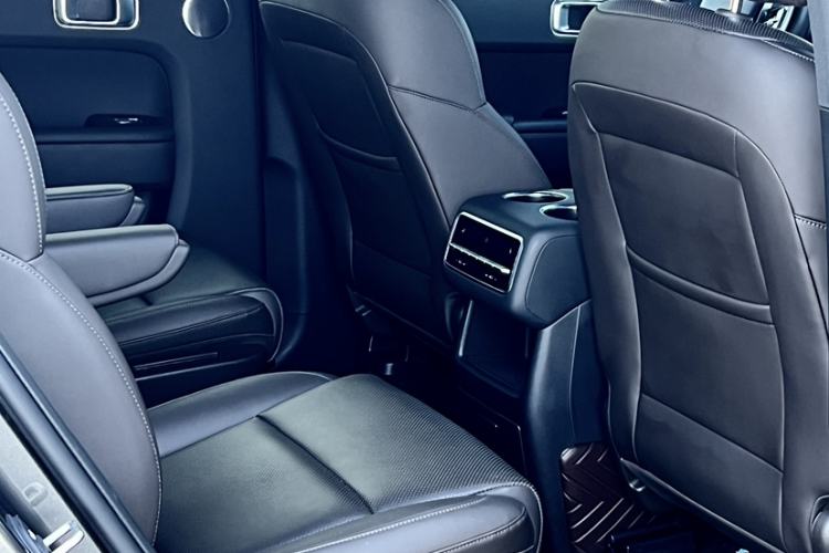 Used Li Auto L8 2023 Max model Interior 3